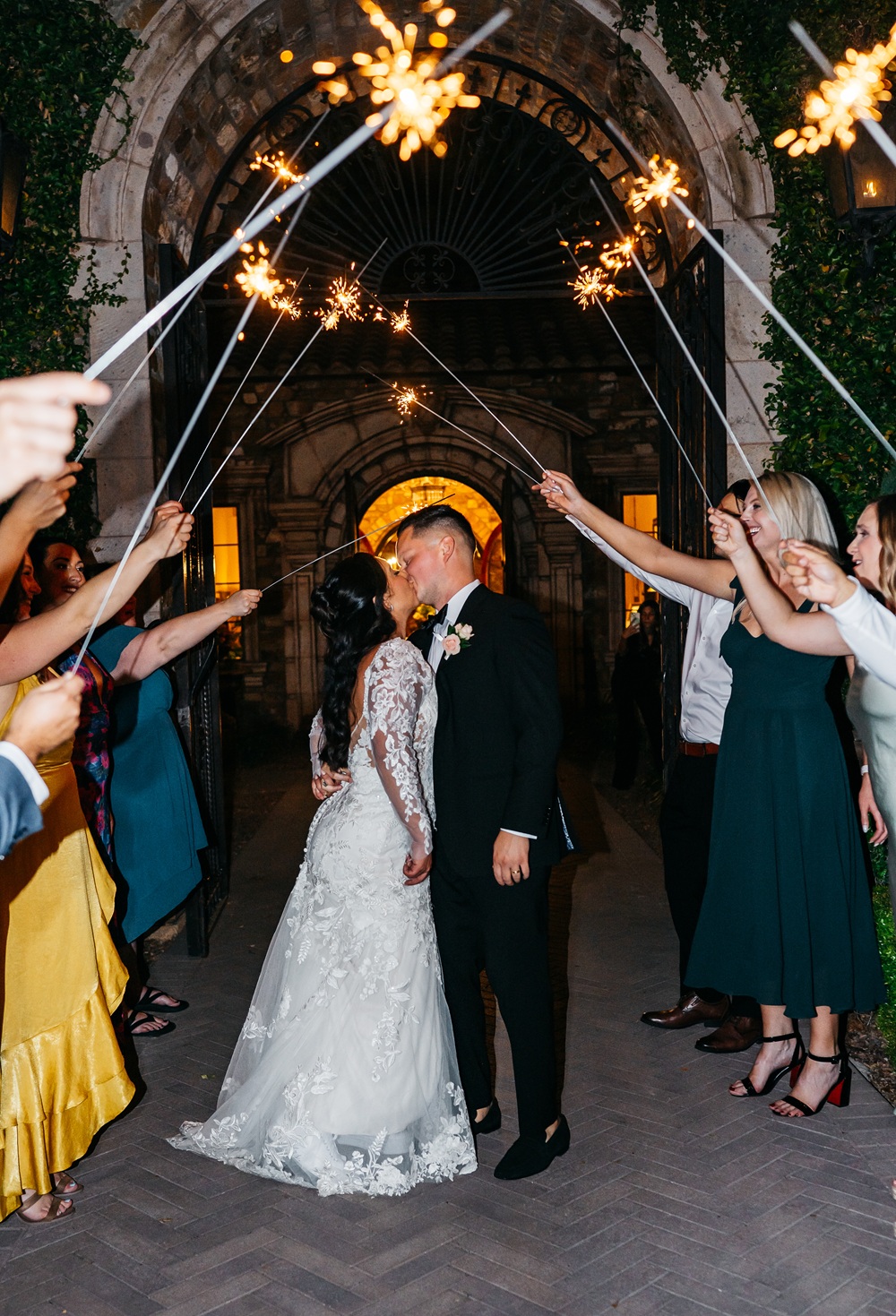 Creating Beautiful Wedding Memories with Expert Coordination, image size:1000x1469