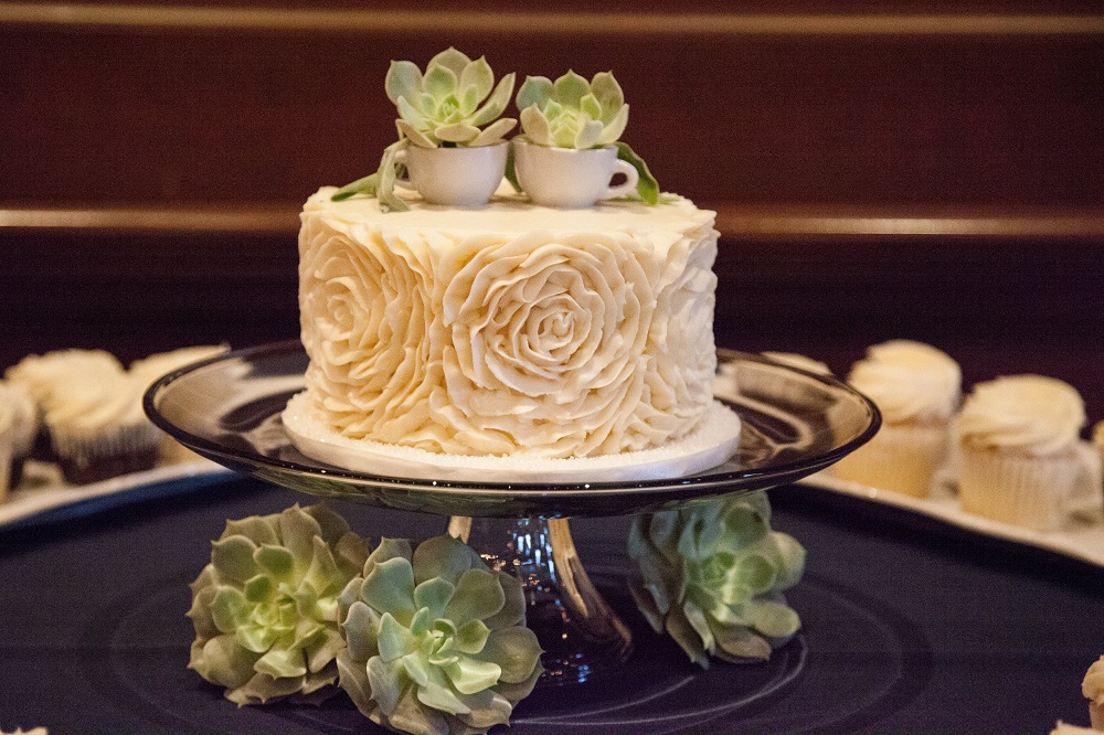View More: http://meggieburrphotography.pass.us/coffeywedding