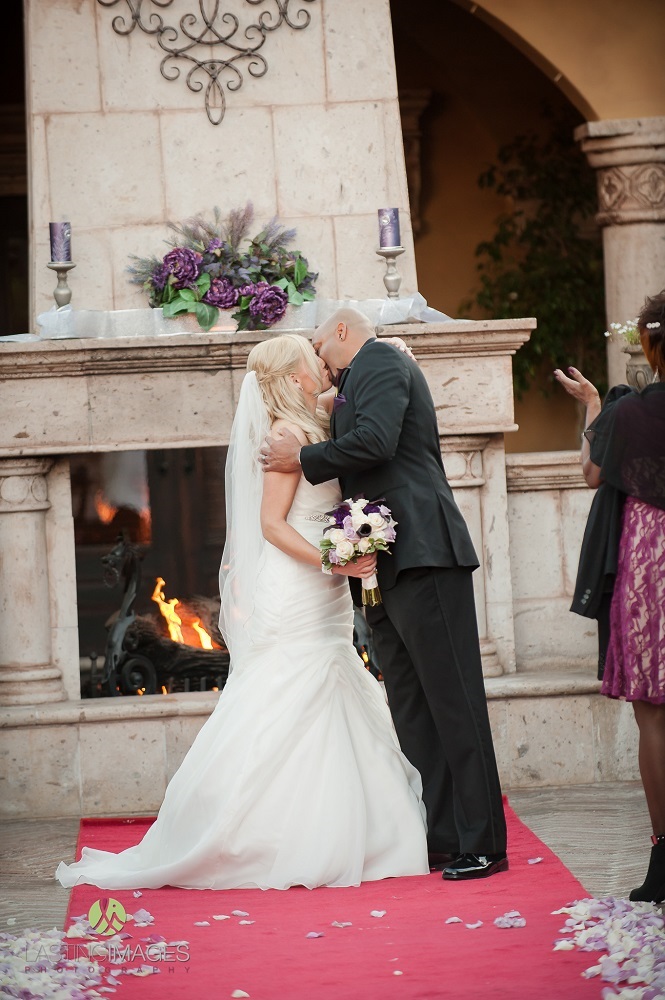 HolWed-1176